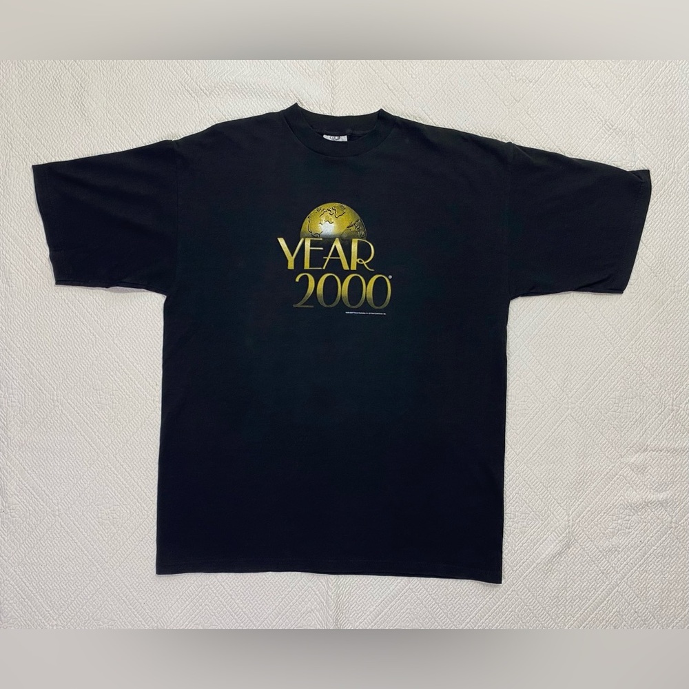 Vintage Y2K New Years Year 2000 T-shirt